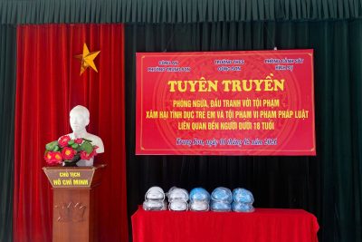 THCS Đông Sơn phối hợp cùng với Phòng Cảnh sát hình sự Công an tỉnh Ninh Bình và Công an phường Trung Sơn tuyên truyền với chủ đề: “Phòng ngừa, đấu tranh với tội phạm xâm hại tình dục trẻ em và tội phạm vi phạm pháp luật liên quan đến người dưới 18 tuổi”.